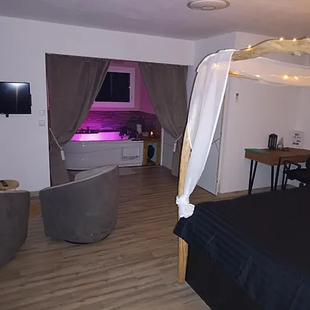 aromathérapie et spa en vallée heureuse à Sorède Extérieur photo