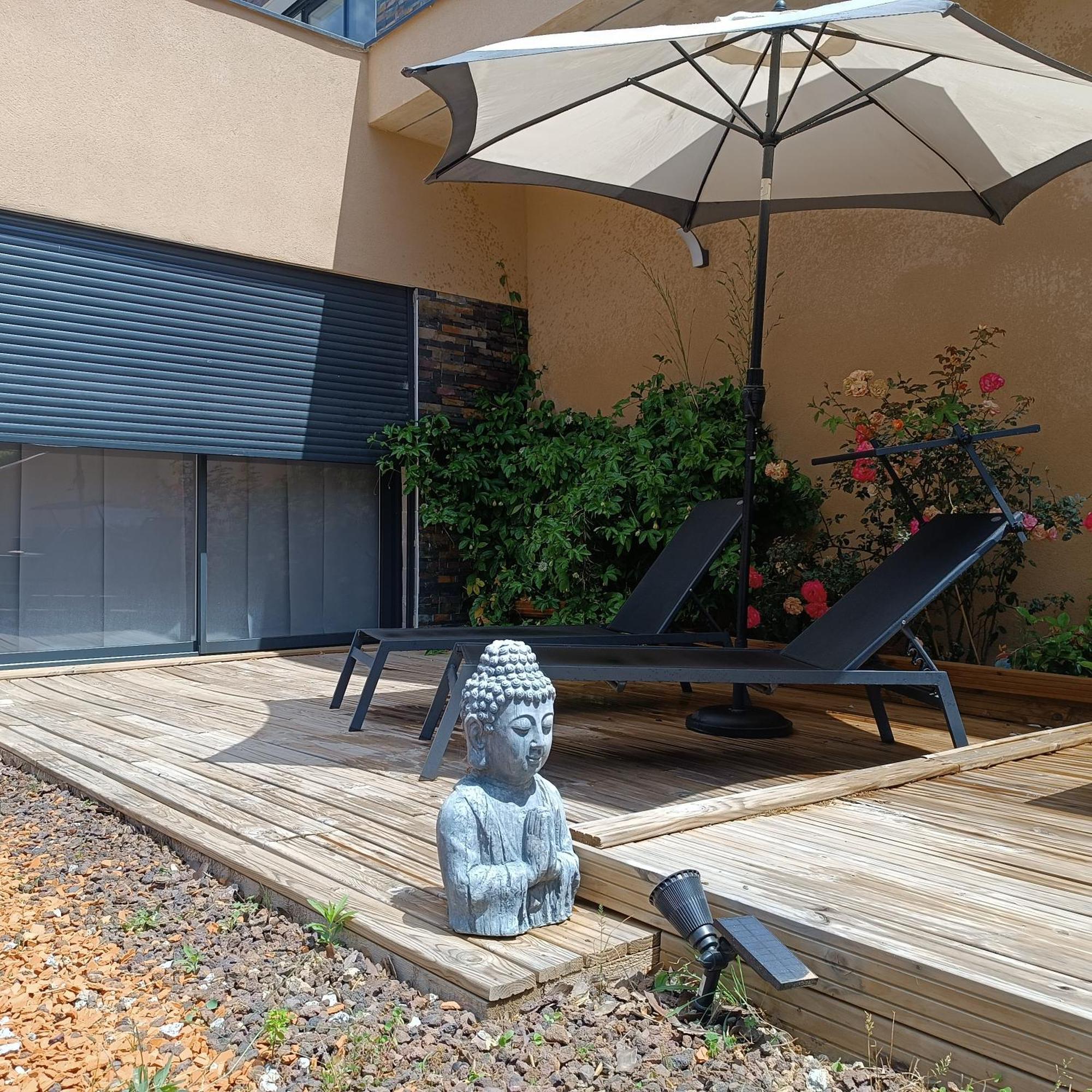 Aromathérapie Et En Vallée Heureuse à Appartement